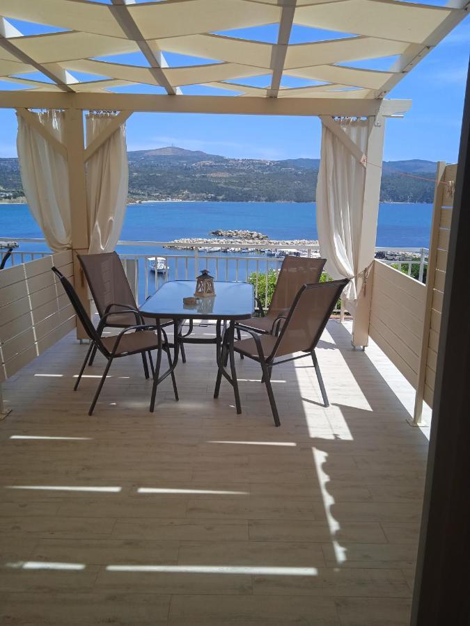 Ferienwohnung To Limanaki Finikounda Exterior foto